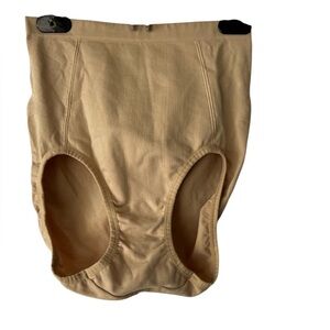 Tummy control never worn